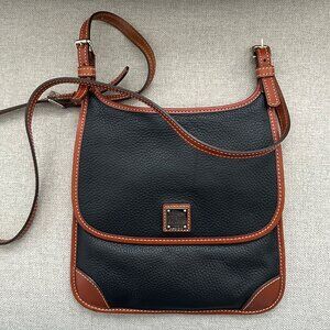 Dooney & Bourke Black Pebbled Leather Crossbody – Excellent Condition